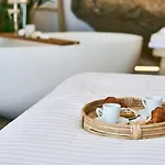 Teal Rock Mykonos Ferienhaus *