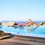 Teal Rock Mykonos בית נופש אנו מרה