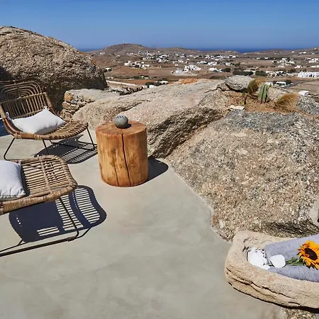 Teal Rock Mykonos אנו מרה