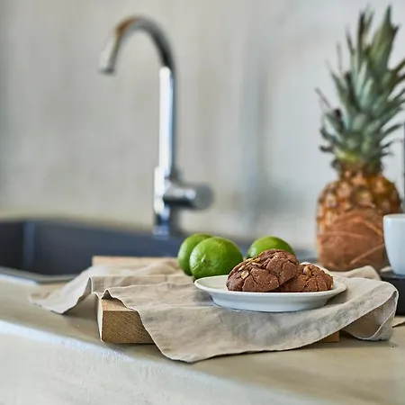 Teal Rock Mykonos בית נופש